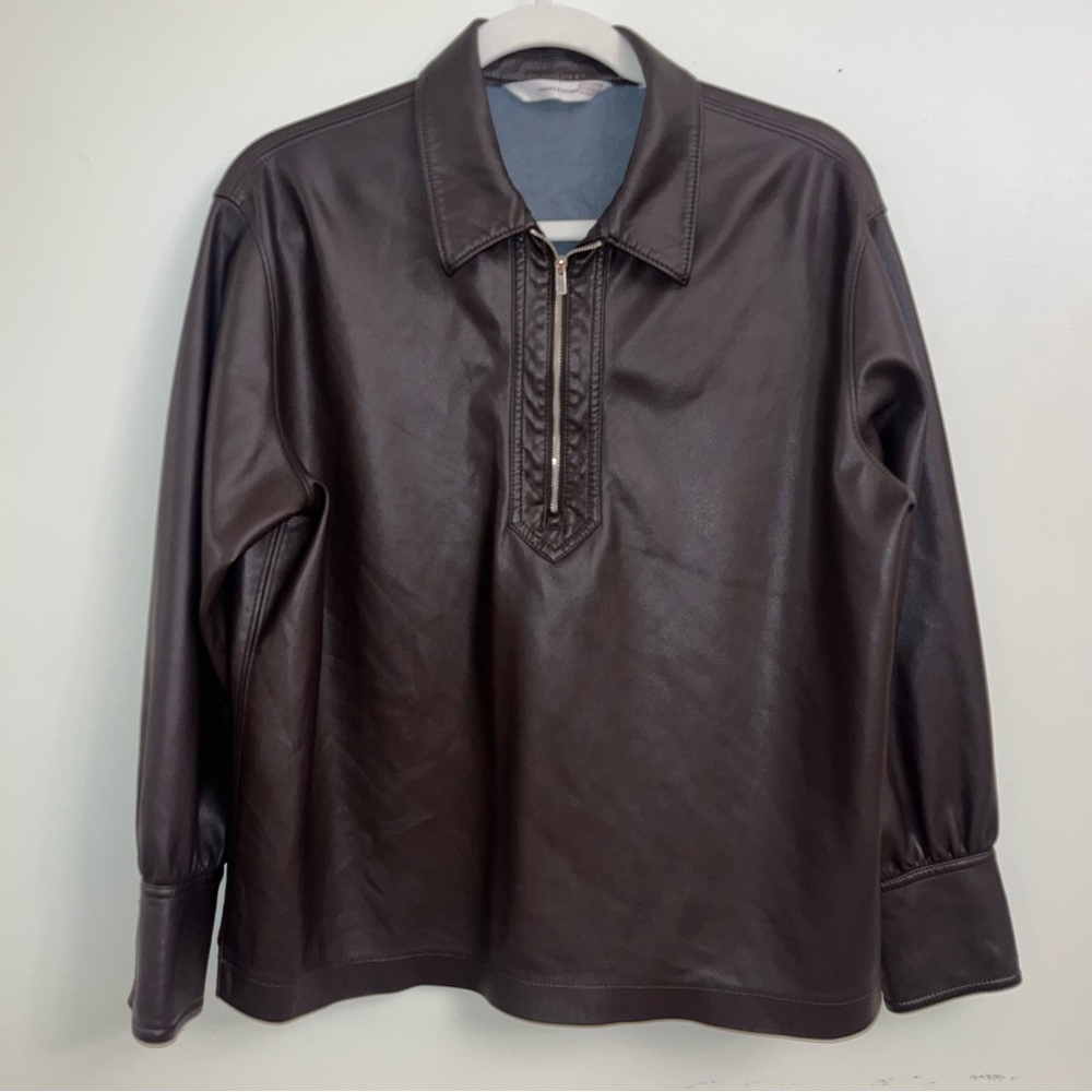 Brown quarter zip Shirt